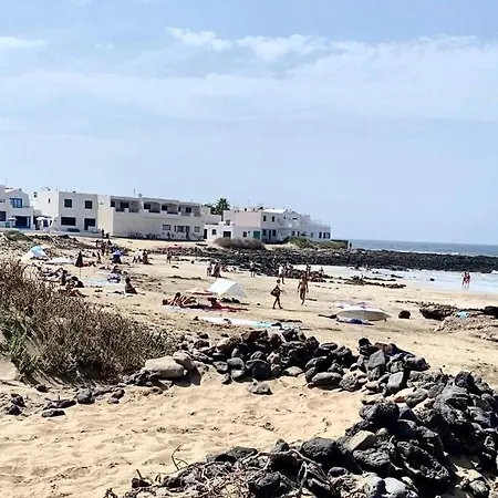 15 * Famara