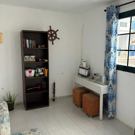 15 * Famara